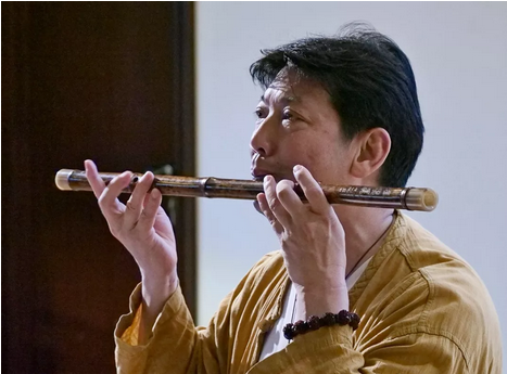 第一个把河姆渡骨笛吹响的人 ——著名笛子演奏家杜如松访谈